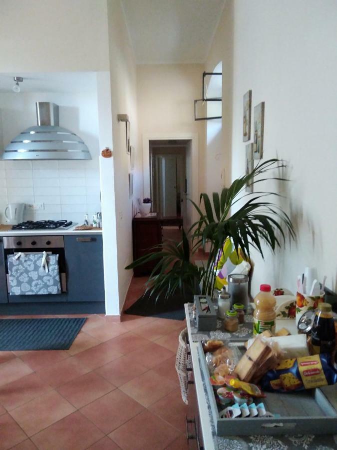 Ferienwohnung Fronte Al Porto Salerno Exterior foto