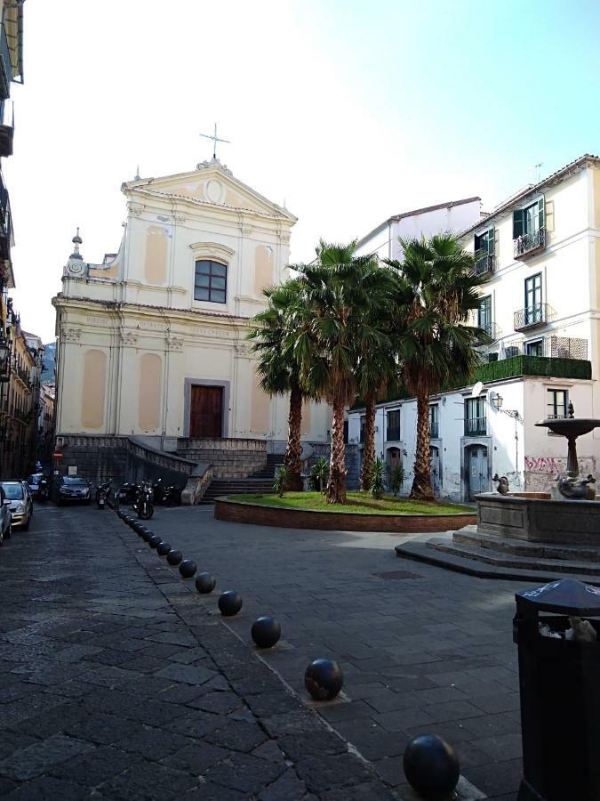 Ferienwohnung Fronte Al Porto Salerno Exterior foto